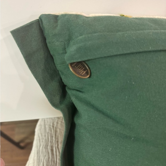 Pair (2) of Vintage Pier 1 Floral Embroidered Accent Pillows - Picture 7 of 12